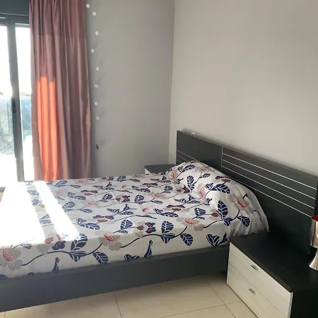 Con Buena Ubicacion Apartment
